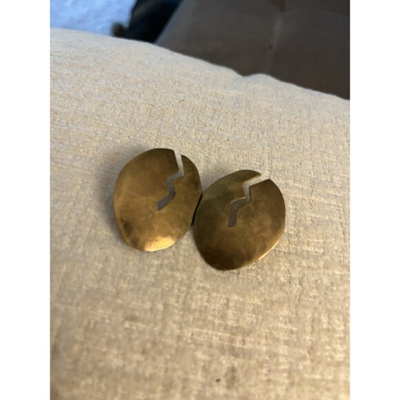 AH Anne Hellman Large Abstract Brass Artisan Brutalist Earrings Pierced Signed - Picture 11 of 11